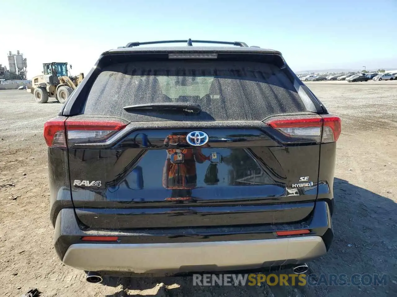 6 Photograph of a damaged car JTM16RFVXRD137222 TOYOTA RAV4 2024
