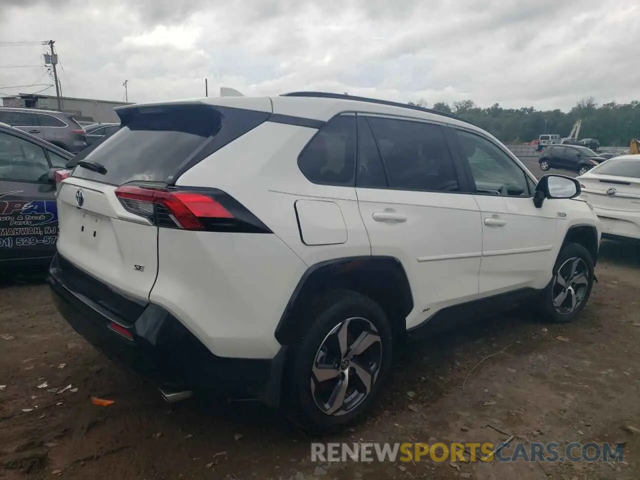 3 Photograph of a damaged car JTMAB3FV0RD178130 TOYOTA RAV4 2024