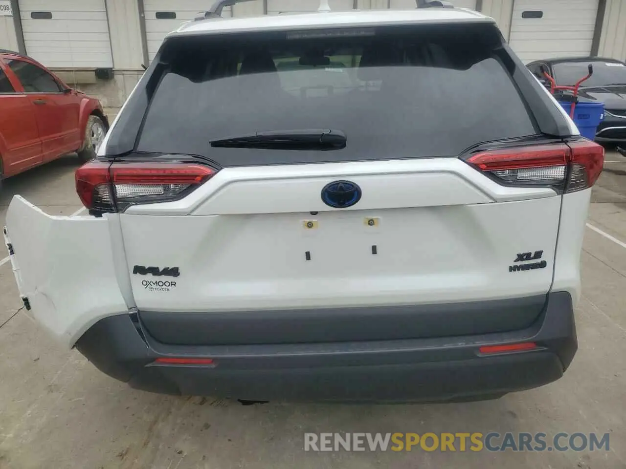 6 Photograph of a damaged car JTMB6RFV2RJ046614 TOYOTA RAV4 2024