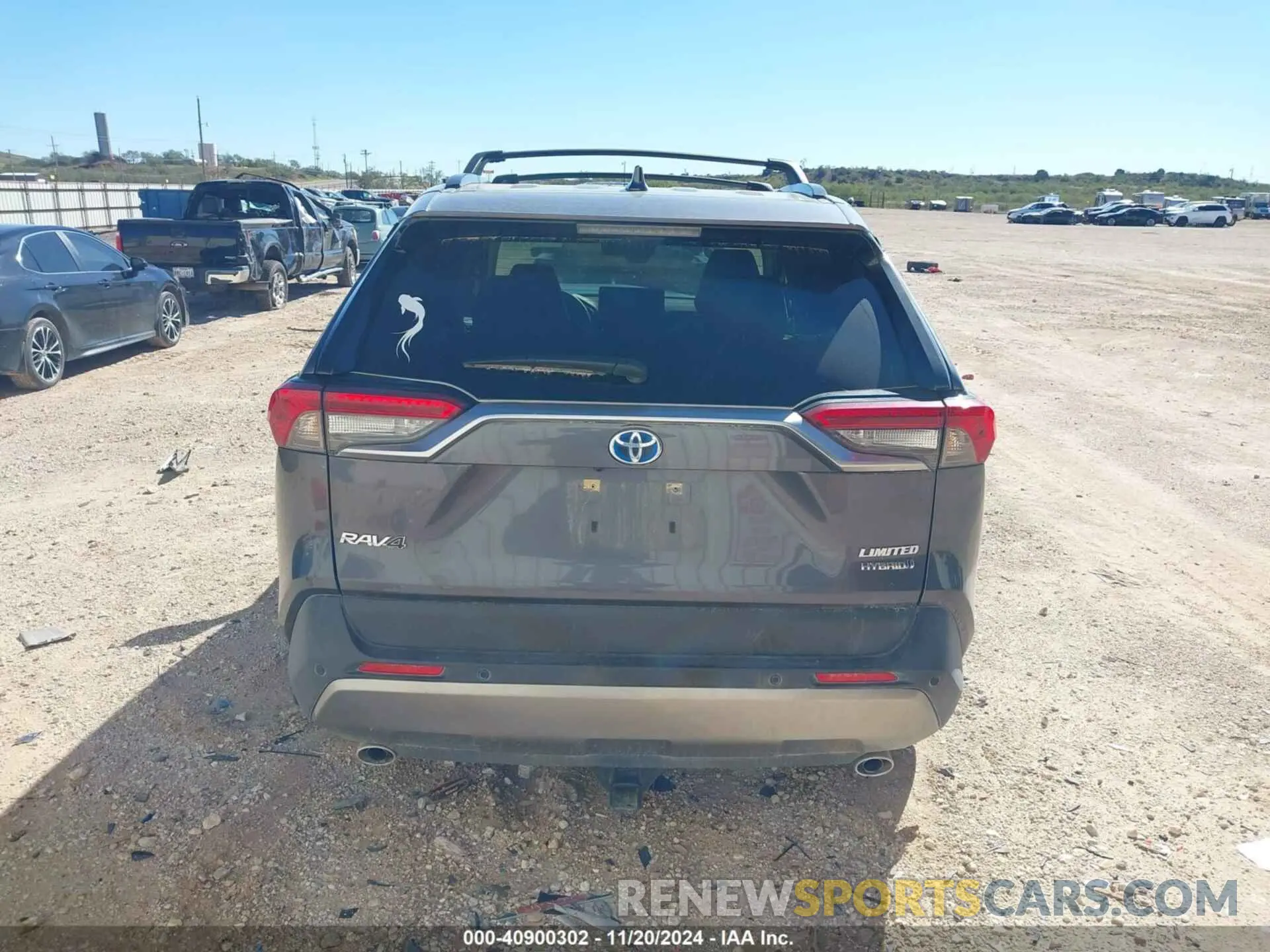 16 Photograph of a damaged car JTMD6RFV0RD129370 TOYOTA RAV4 2024