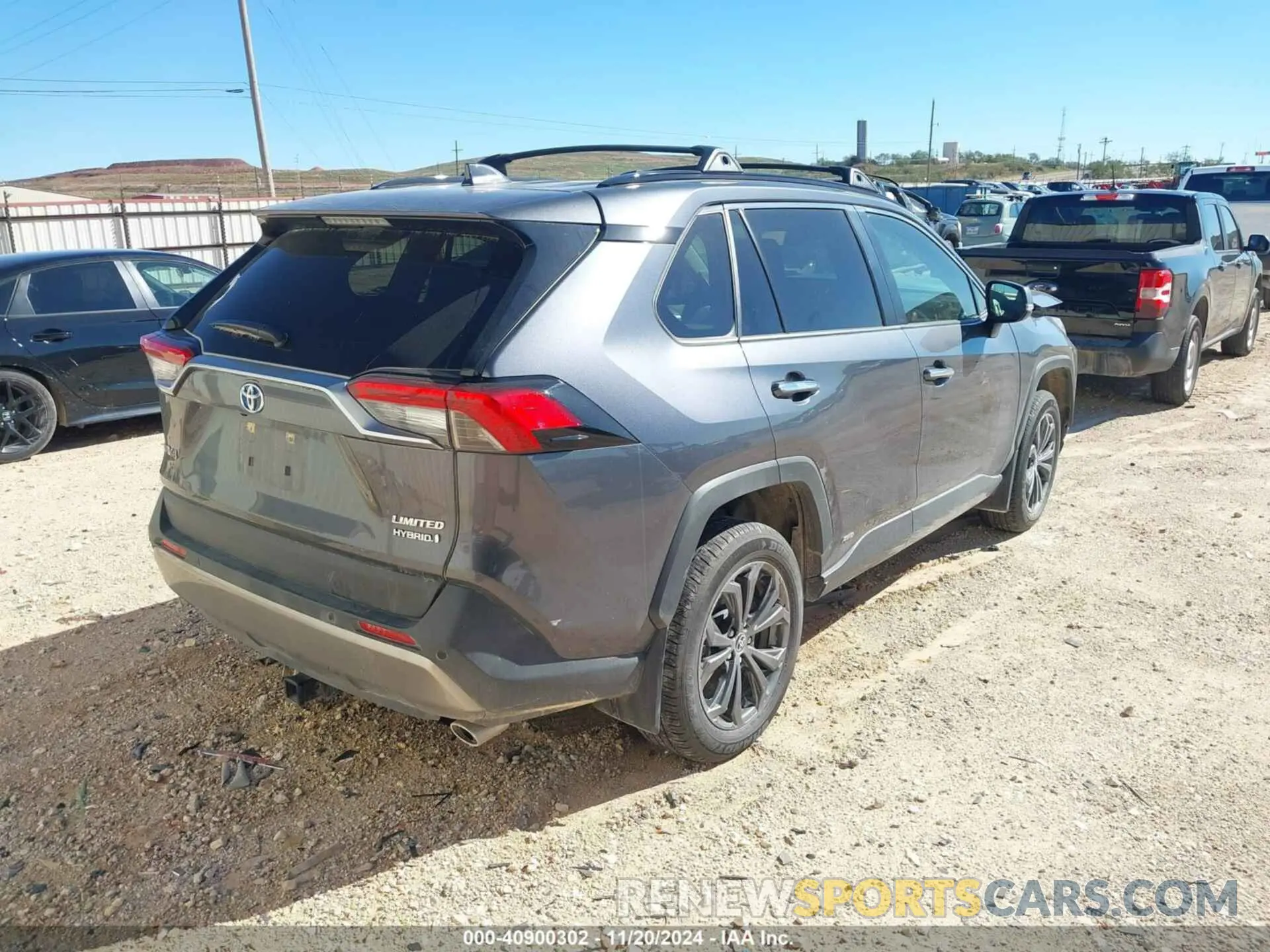 4 Photograph of a damaged car JTMD6RFV0RD129370 TOYOTA RAV4 2024