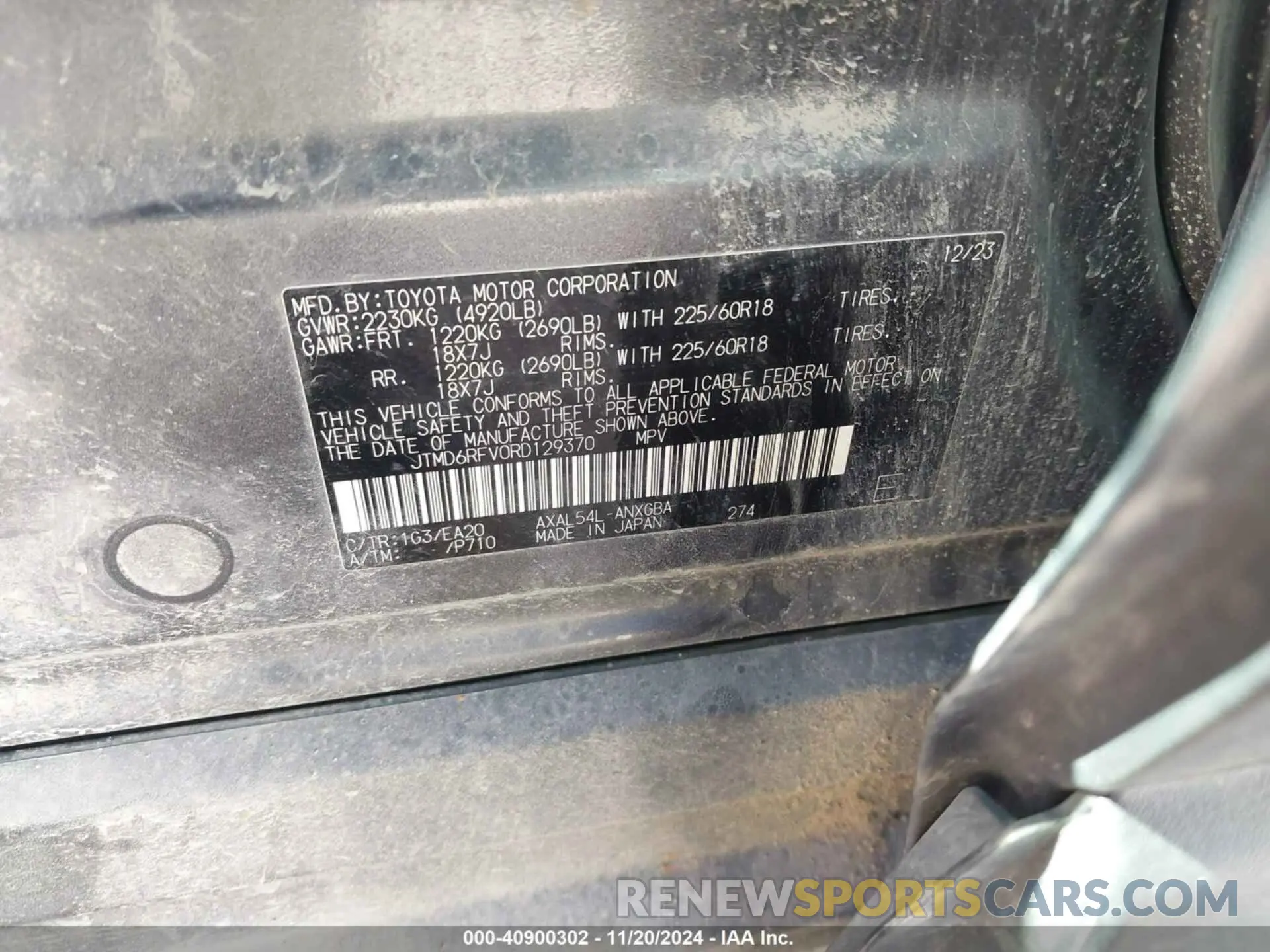 9 Photograph of a damaged car JTMD6RFV0RD129370 TOYOTA RAV4 2024