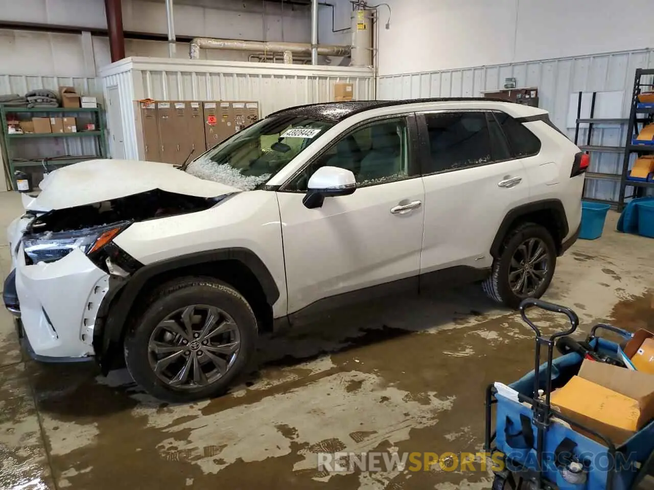 1 Photograph of a damaged car JTMD6RFV0RD553910 TOYOTA RAV4 2024