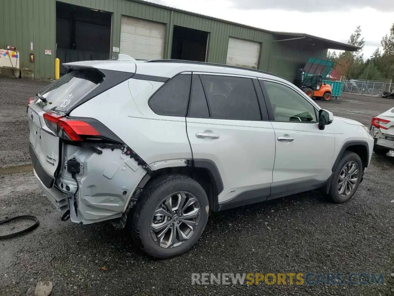 3 Photograph of a damaged car JTMD6RFV0RJ041002 TOYOTA RAV4 2024