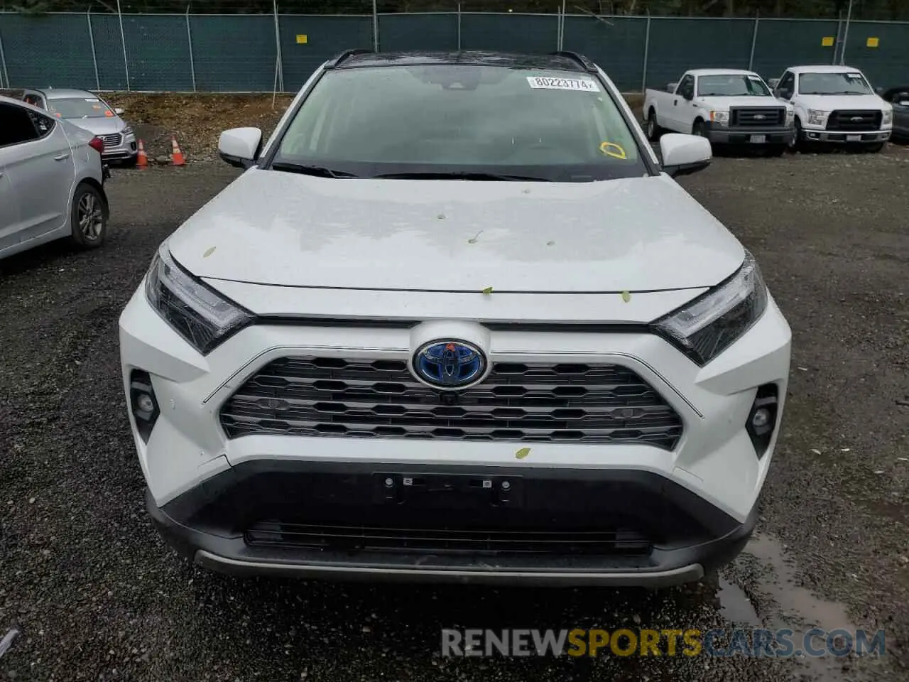 5 Photograph of a damaged car JTMD6RFV0RJ041002 TOYOTA RAV4 2024