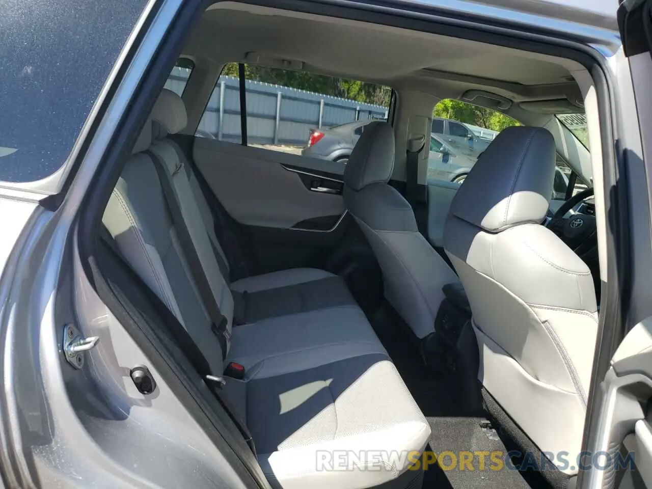 11 Photograph of a damaged car JTMD6RFV3RD123515 TOYOTA RAV4 2024