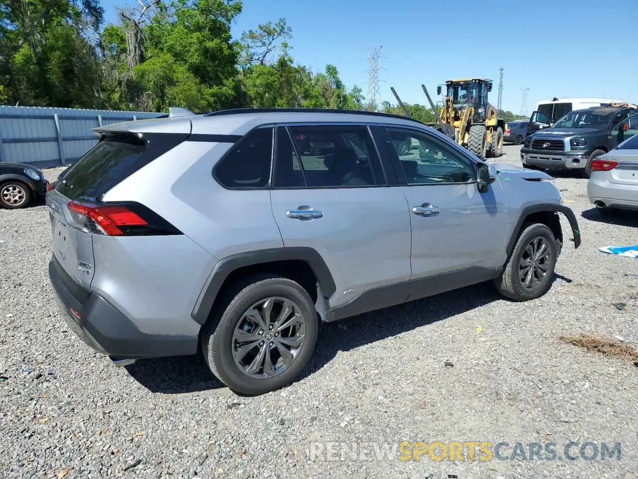 3 Photograph of a damaged car JTMD6RFV3RD123515 TOYOTA RAV4 2024