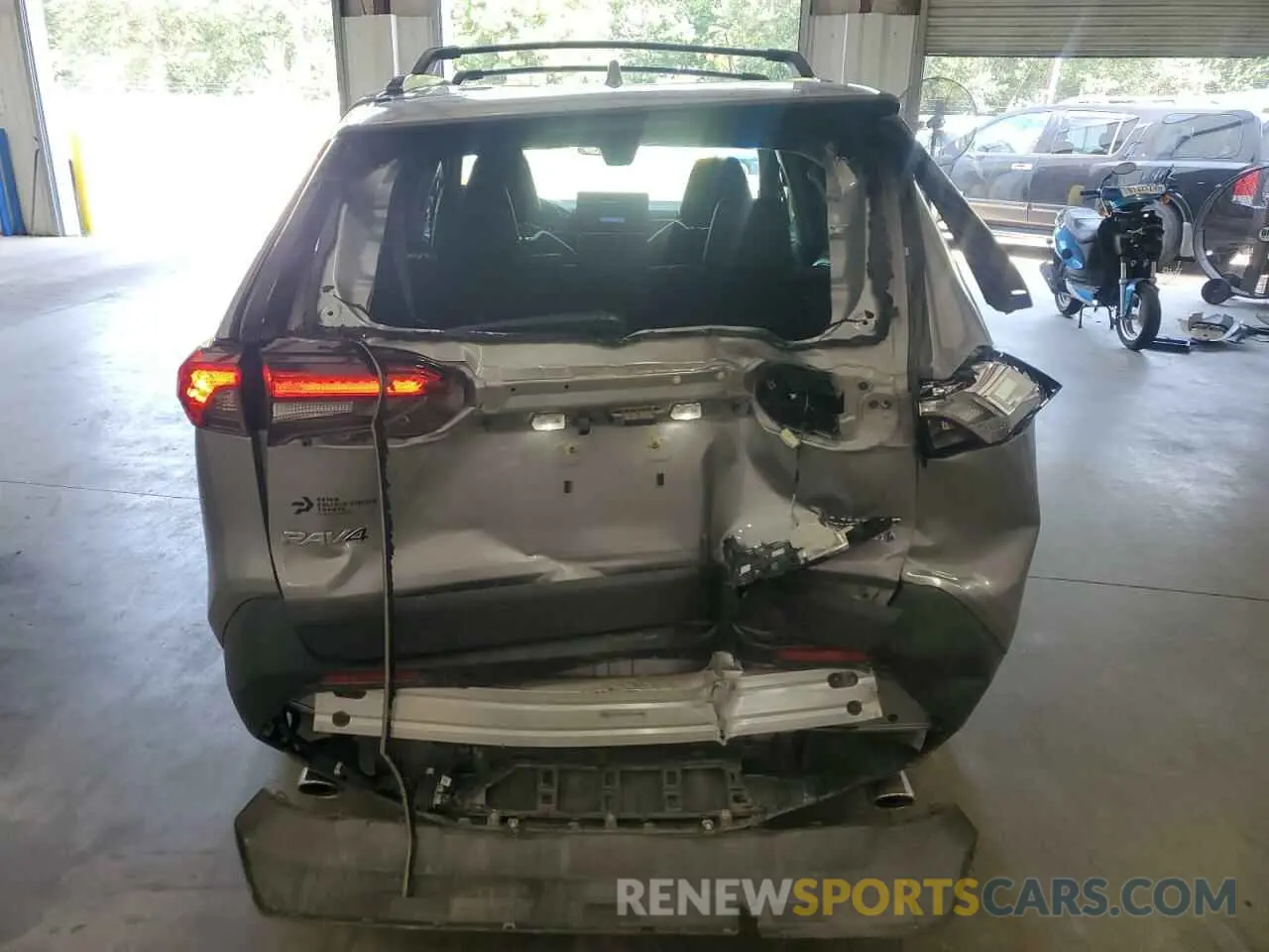 6 Photograph of a damaged car JTMD6RFV3RD134529 TOYOTA RAV4 2024
