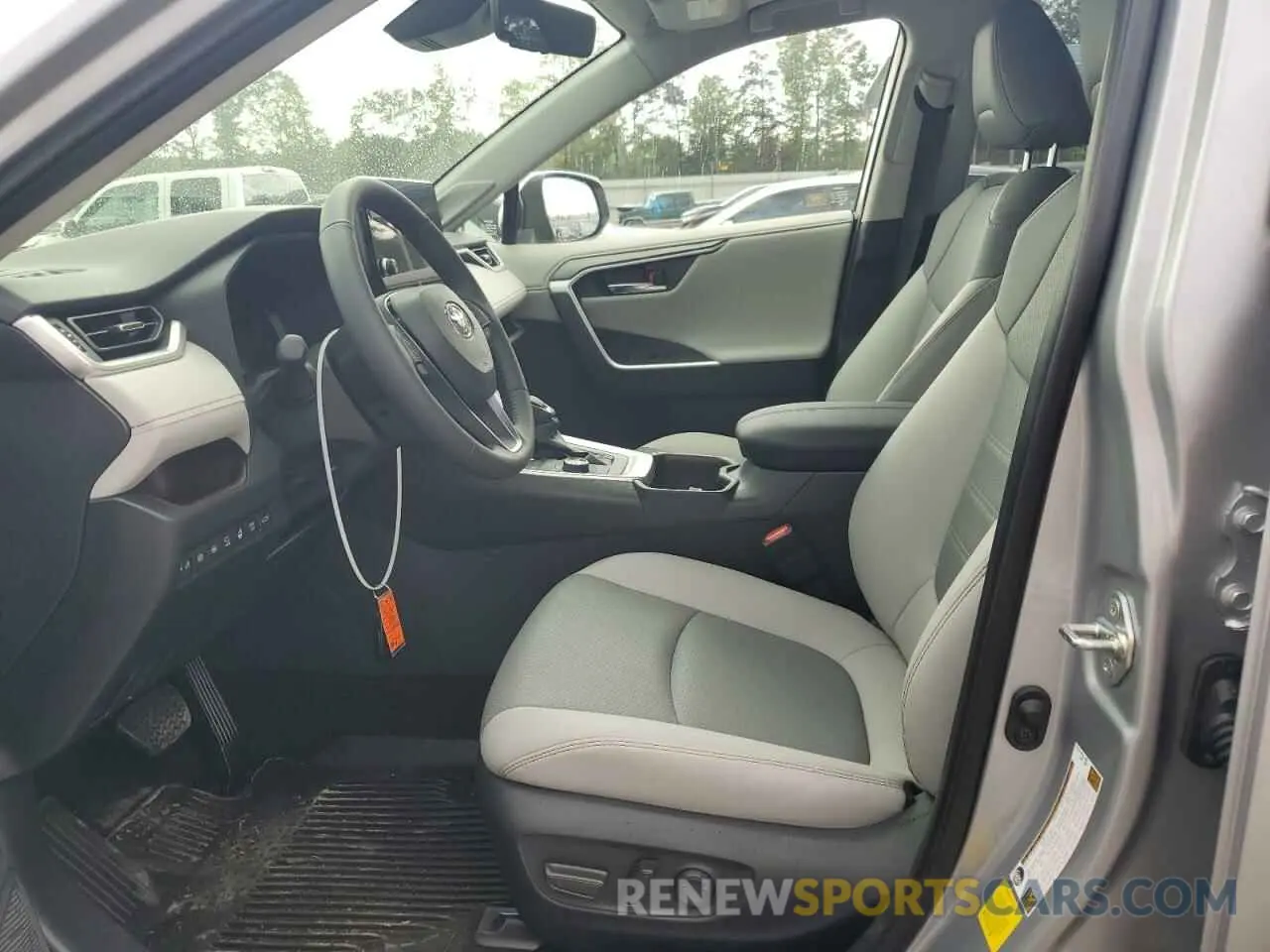 7 Photograph of a damaged car JTMD6RFV4RD138590 TOYOTA RAV4 2024