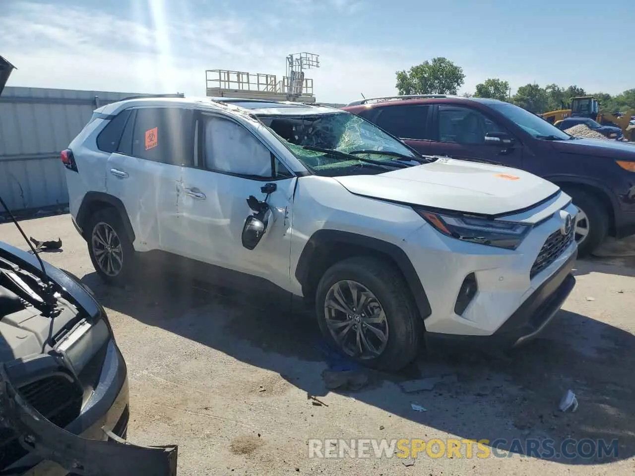 4 Photograph of a damaged car JTMD6RFV5RJ043604 TOYOTA RAV4 2024