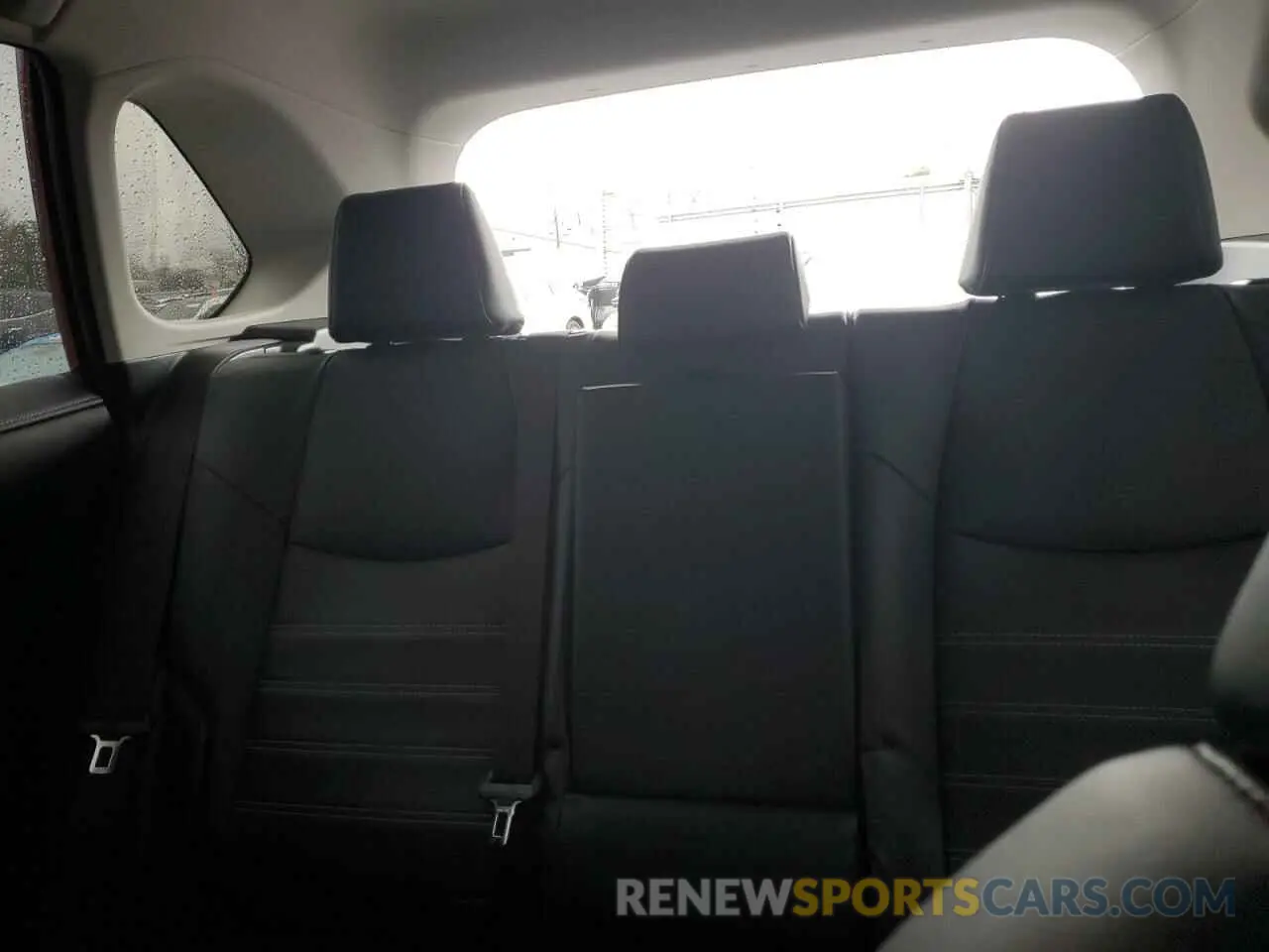 10 Photograph of a damaged car JTMD6RFV7RD127986 TOYOTA RAV4 2024