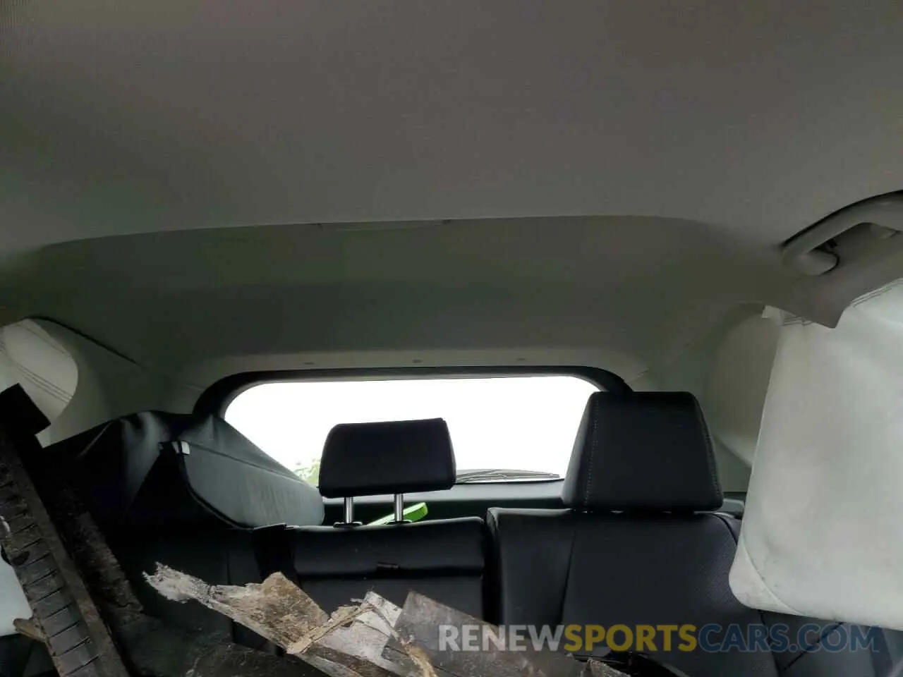 10 Photograph of a damaged car JTMD6RFV7RD146599 TOYOTA RAV4 2024