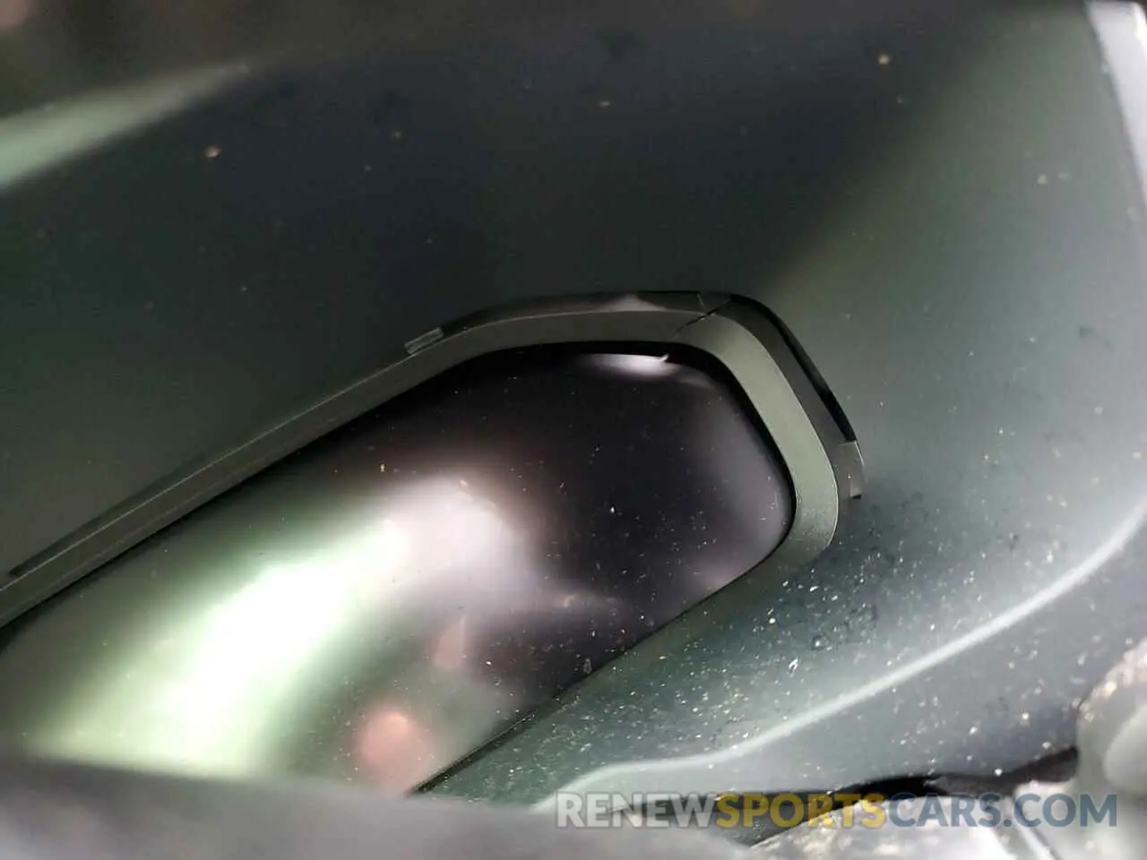 9 Photograph of a damaged car JTMD6RFV7RD146599 TOYOTA RAV4 2024