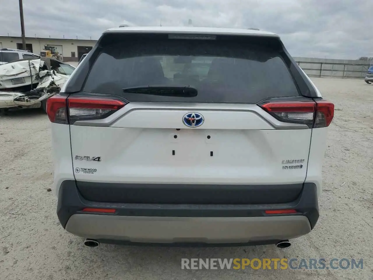 6 Photograph of a damaged car JTMD6RFV8RJ046593 TOYOTA RAV4 2024