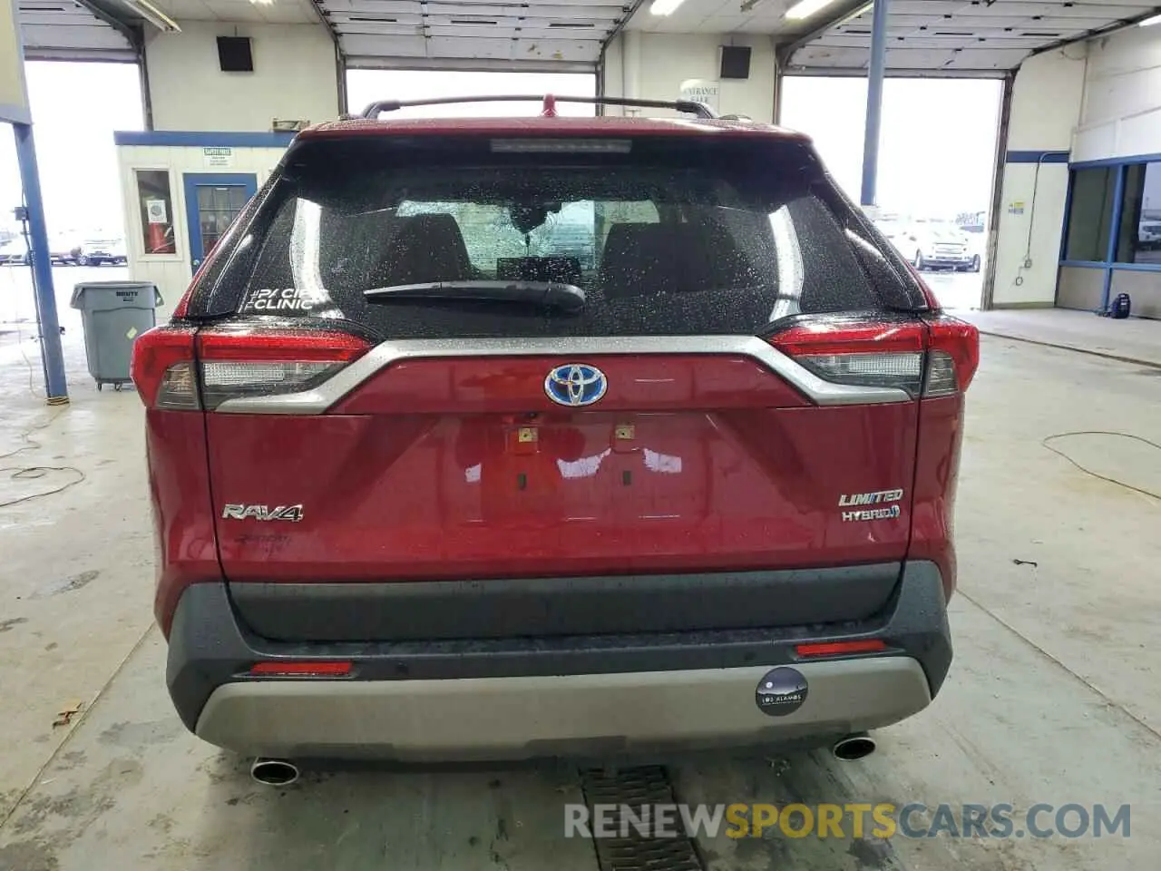 6 Photograph of a damaged car JTMD6RFVXRD123088 TOYOTA RAV4 2024