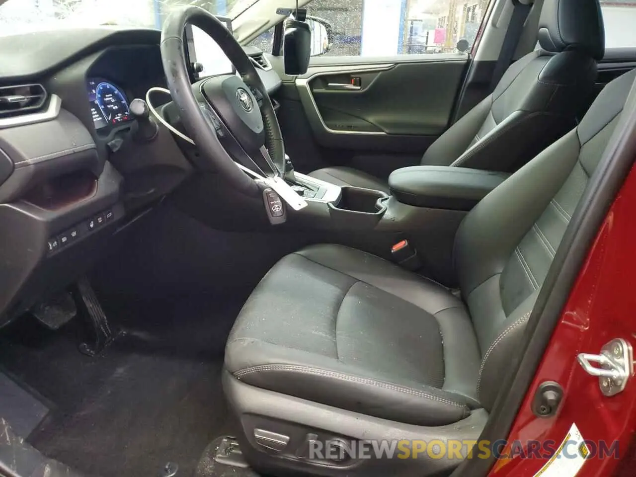 7 Photograph of a damaged car JTMD6RFVXRD123088 TOYOTA RAV4 2024