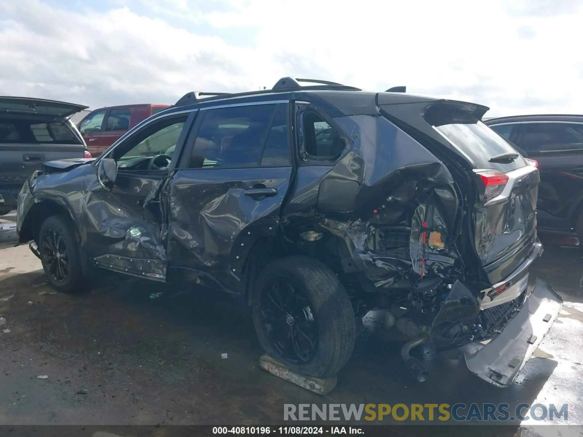 14 Photograph of a damaged car JTME6RFV2RD562192 TOYOTA RAV4 2024
