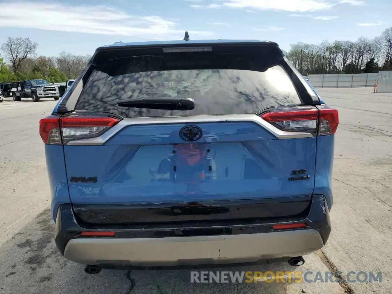 6 Photograph of a damaged car JTME6RFV9RD564358 TOYOTA RAV4 2024