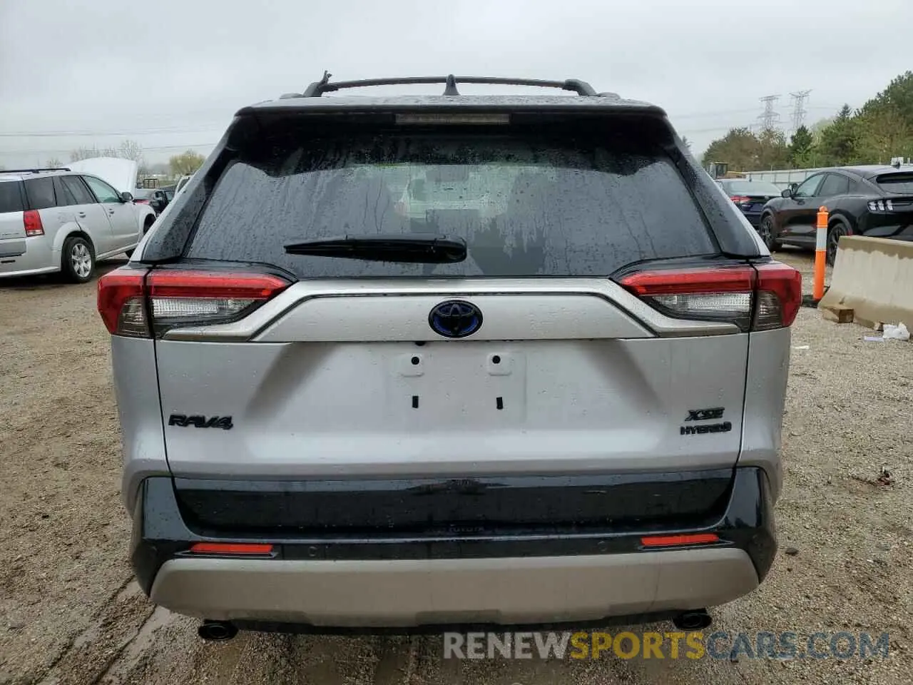 6 Photograph of a damaged car JTME6RFV9RD569219 TOYOTA RAV4 2024