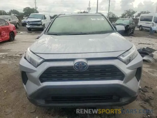 5 Photograph of a damaged car JTMRWRFV4RJ060237 TOYOTA RAV4 2024