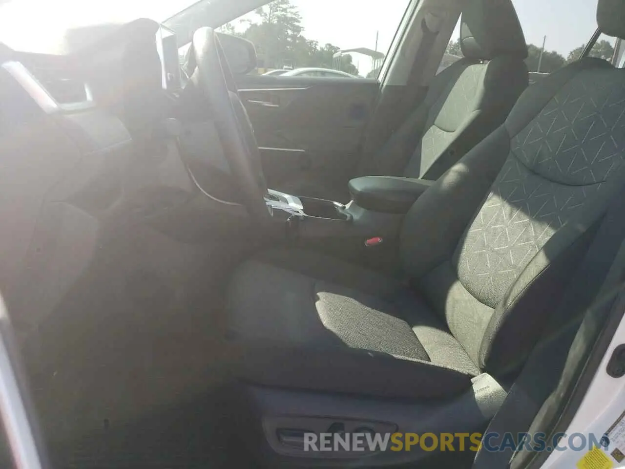 7 Photograph of a damaged car JTMRWRFV9RD248041 TOYOTA RAV4 2024