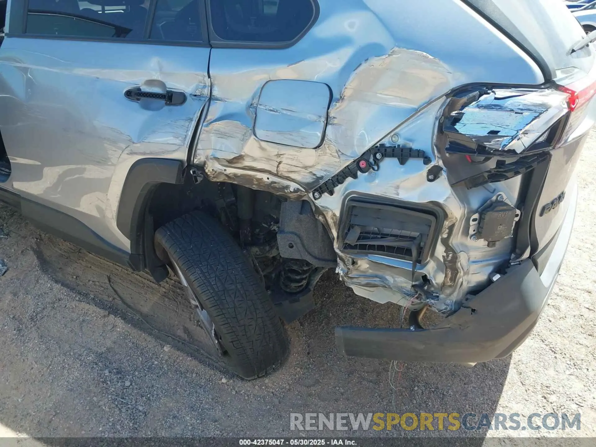 6 Photograph of a damaged car JTMW1RFV6RJ027774 TOYOTA RAV4 2024