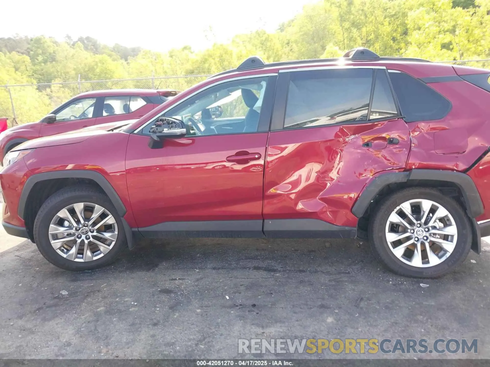 14 Photograph of a damaged car 2T3A1RFV1SW509912 TOYOTA RAV4 2025