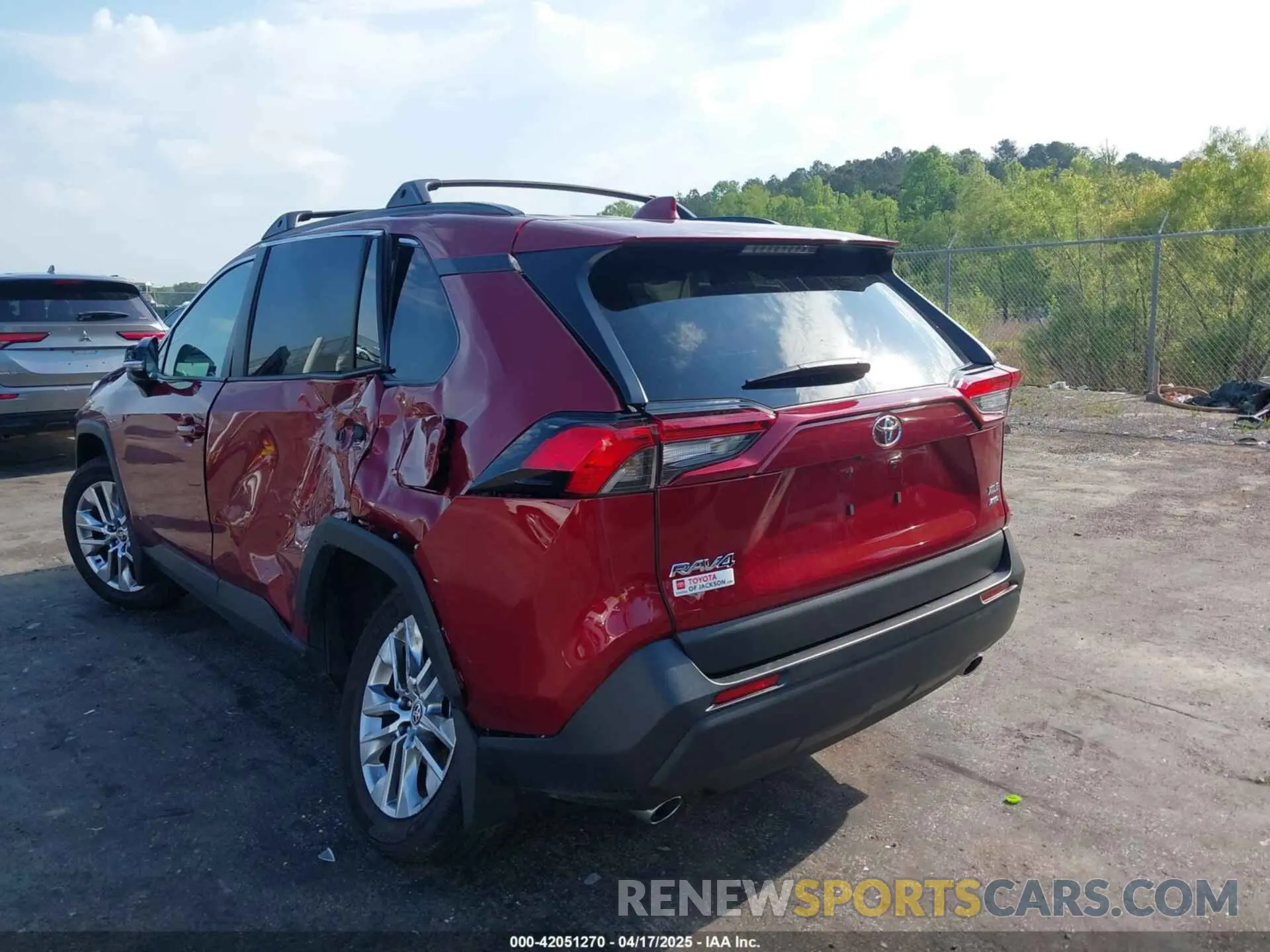 3 Photograph of a damaged car 2T3A1RFV1SW509912 TOYOTA RAV4 2025
