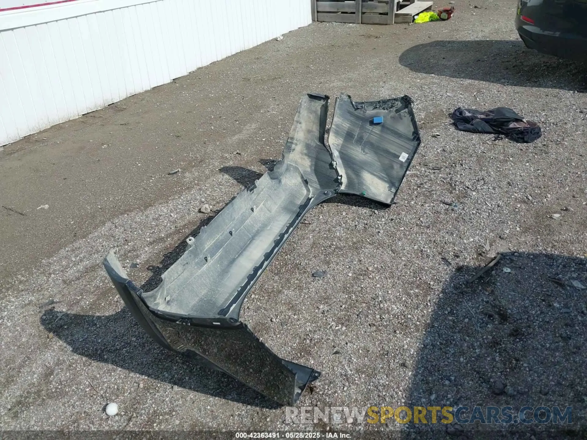 12 Photograph of a damaged car 2T3A1RFV1SW517279 TOYOTA RAV4 2025