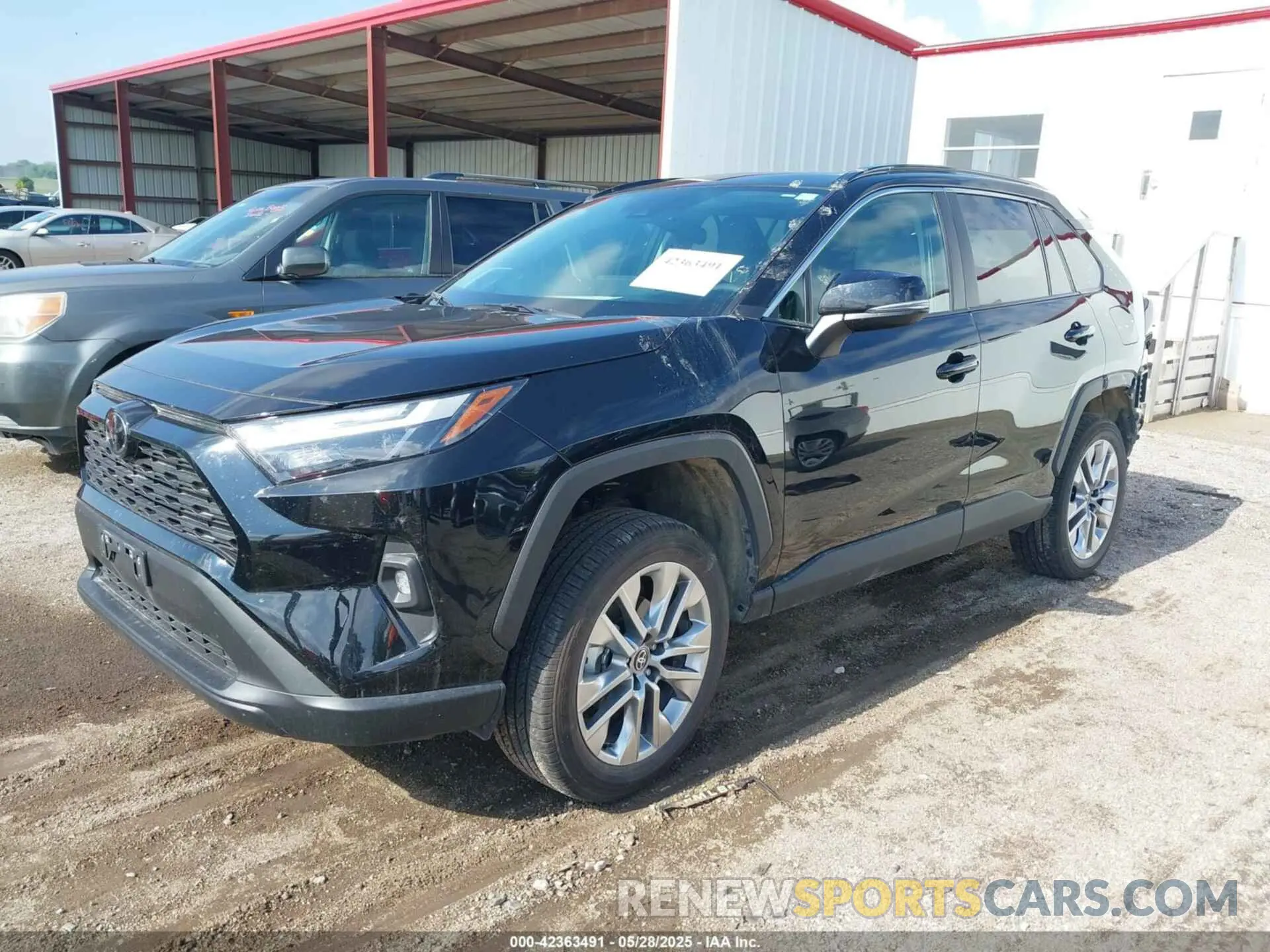 2 Photograph of a damaged car 2T3A1RFV1SW517279 TOYOTA RAV4 2025