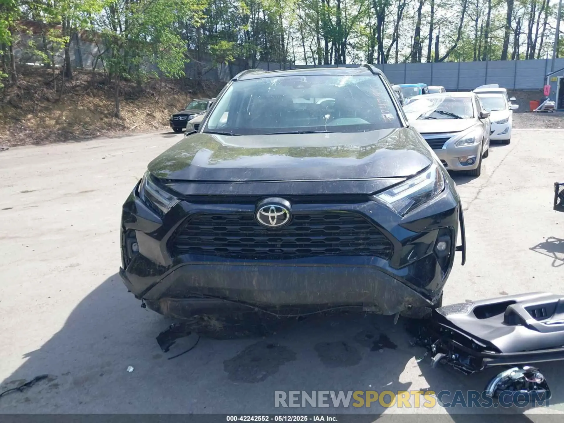11 Photograph of a damaged car 2T3A1RFV5SC510207 TOYOTA RAV4 2025
