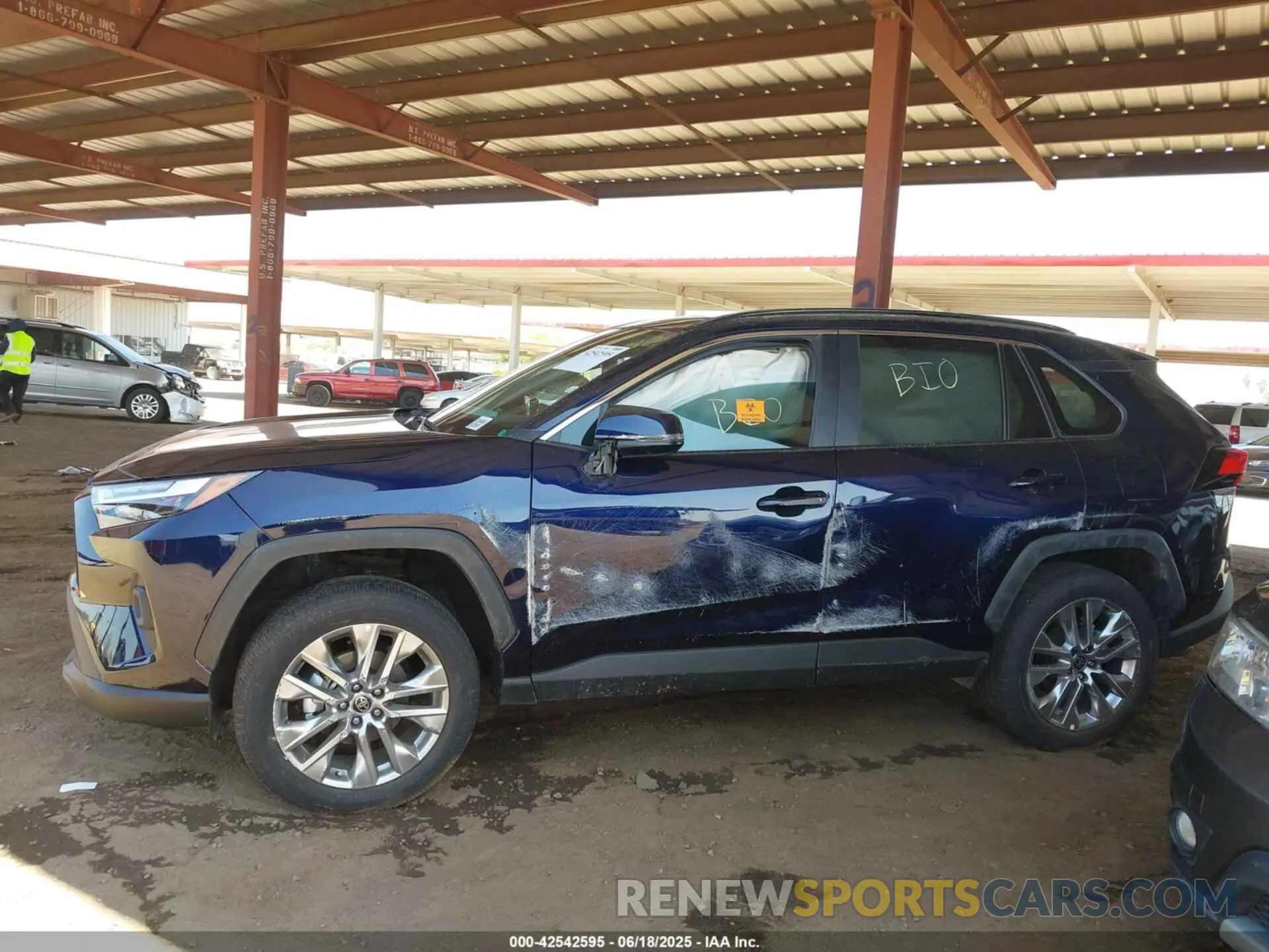 13 Photograph of a damaged car 2T3A1RFV5SW537633 TOYOTA RAV4 2025