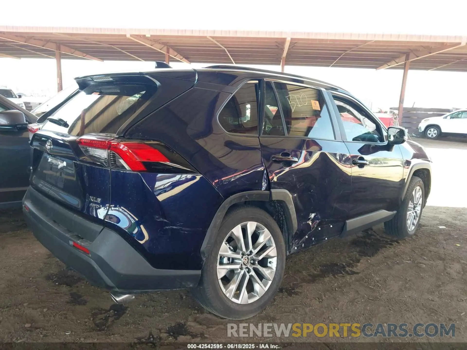 19 Photograph of a damaged car 2T3A1RFV5SW537633 TOYOTA RAV4 2025