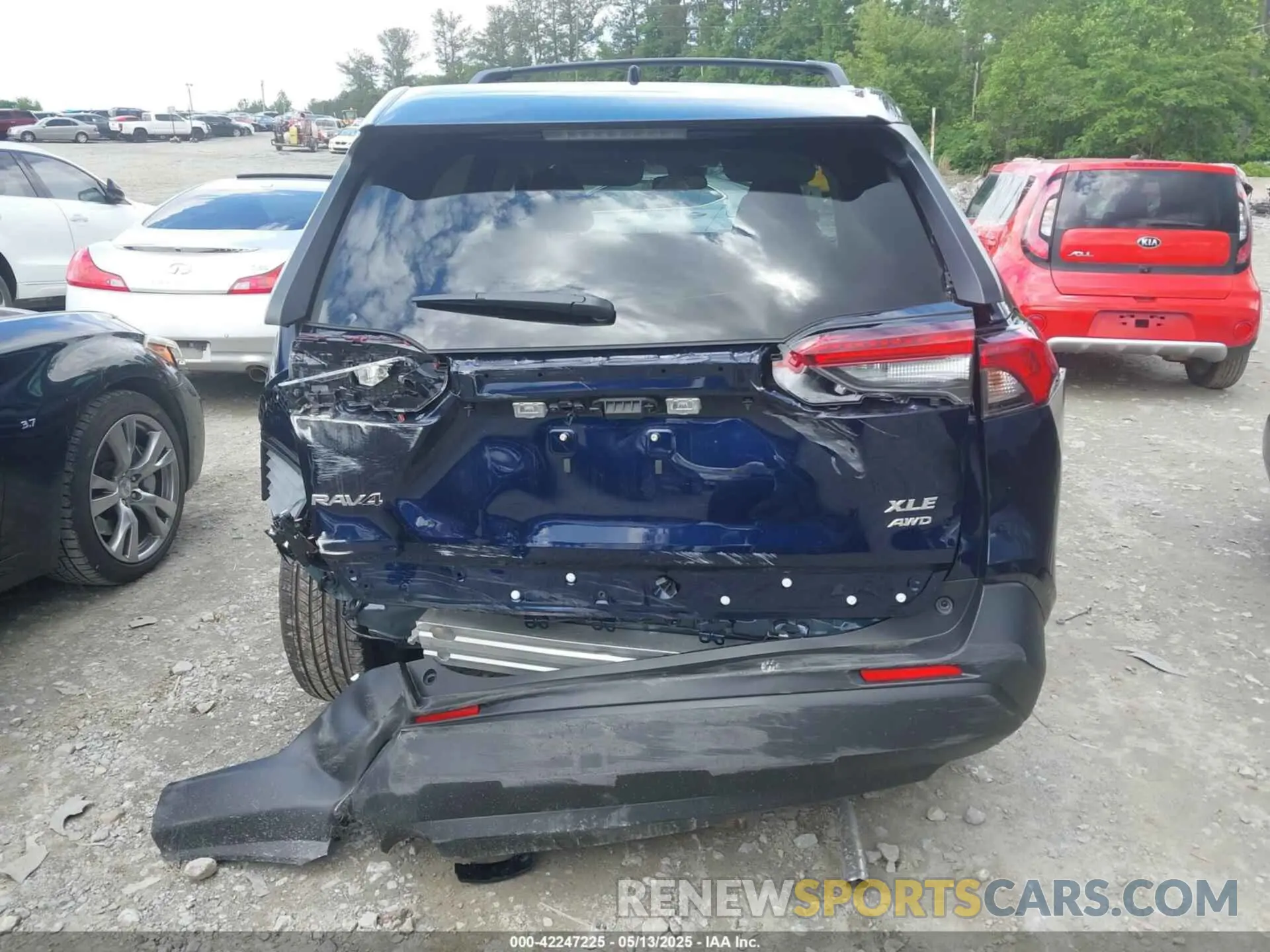 16 Photograph of a damaged car 2T3A1RFV7SW514631 TOYOTA RAV4 2025