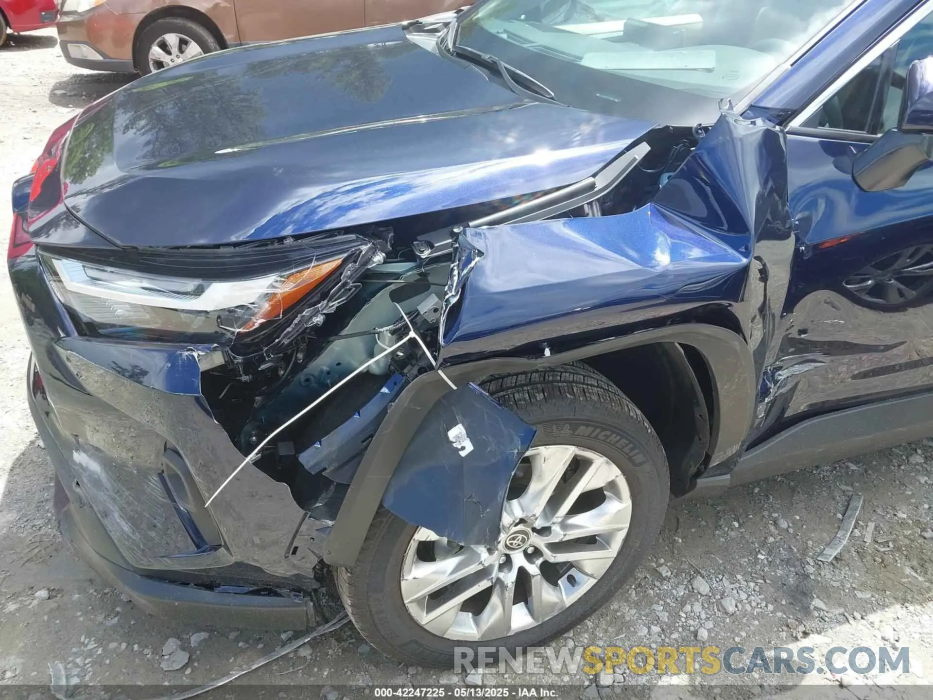 6 Photograph of a damaged car 2T3A1RFV7SW514631 TOYOTA RAV4 2025