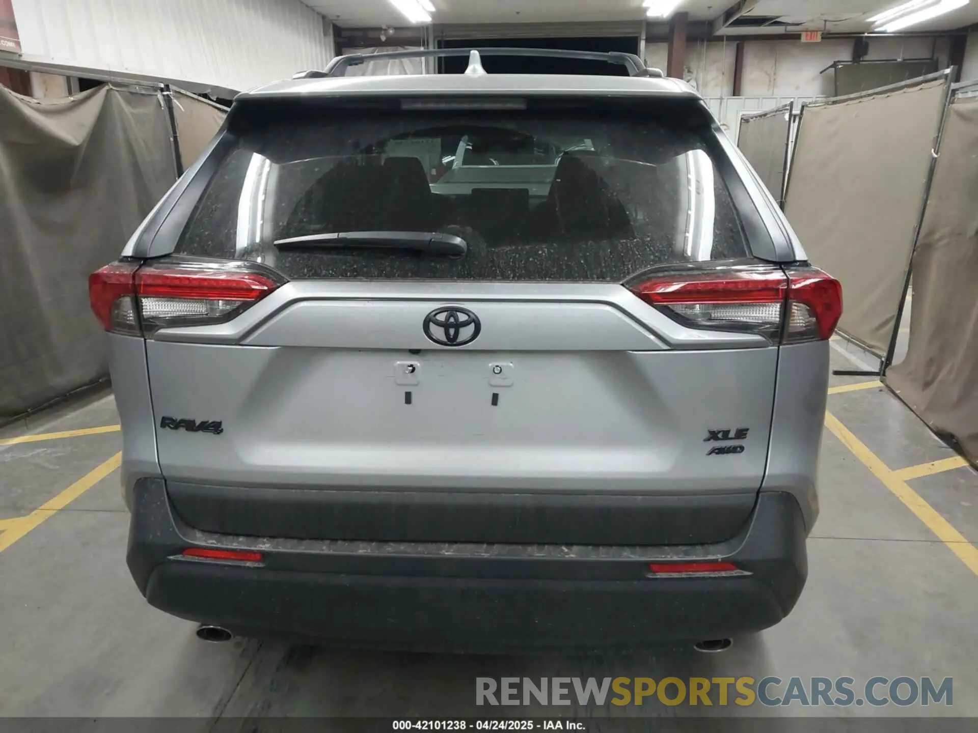 16 Photograph of a damaged car 2T3A1RFV9SW522259 TOYOTA RAV4 2025