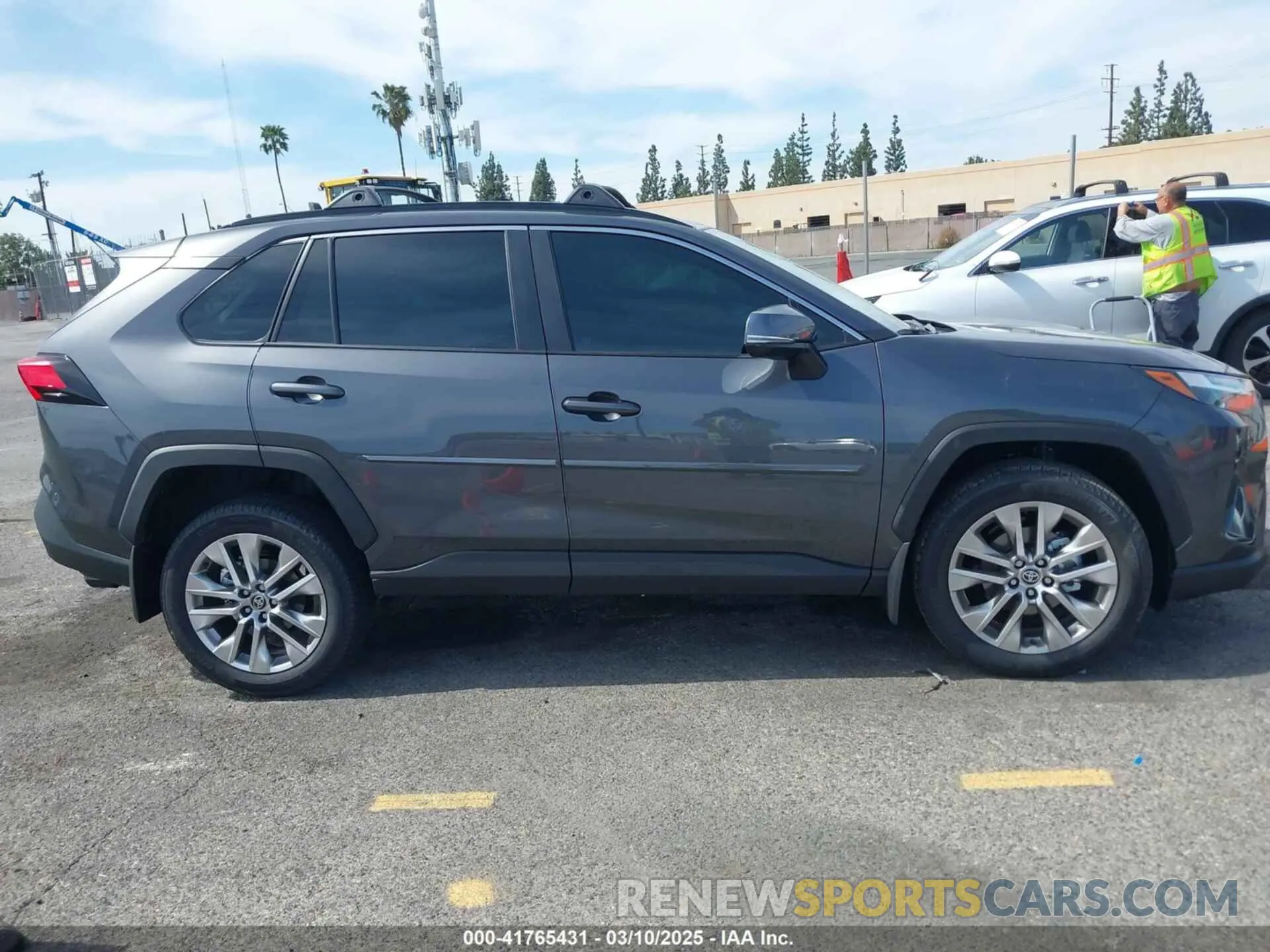 13 Photograph of a damaged car 2T3C1RFV0SW380344 TOYOTA RAV4 2025