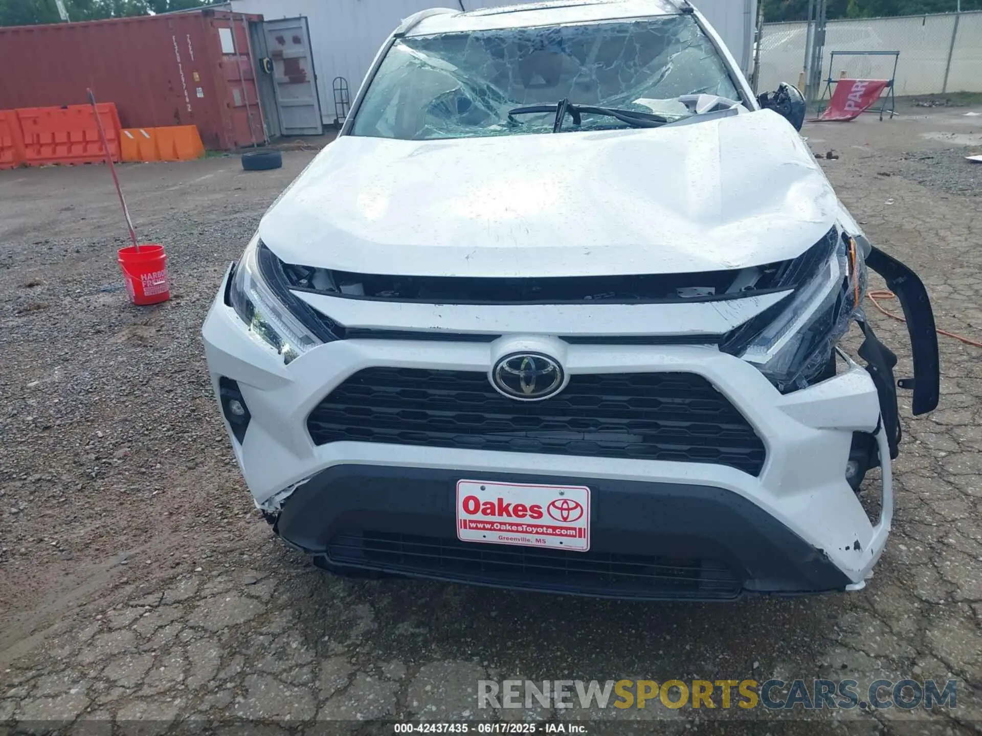 6 Photograph of a damaged car 2T3C1RFV1SW386749 TOYOTA RAV4 2025