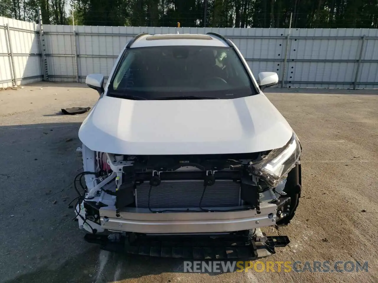 5 Photograph of a damaged car 2T3C1RFV3SW378541 TOYOTA RAV4 2025