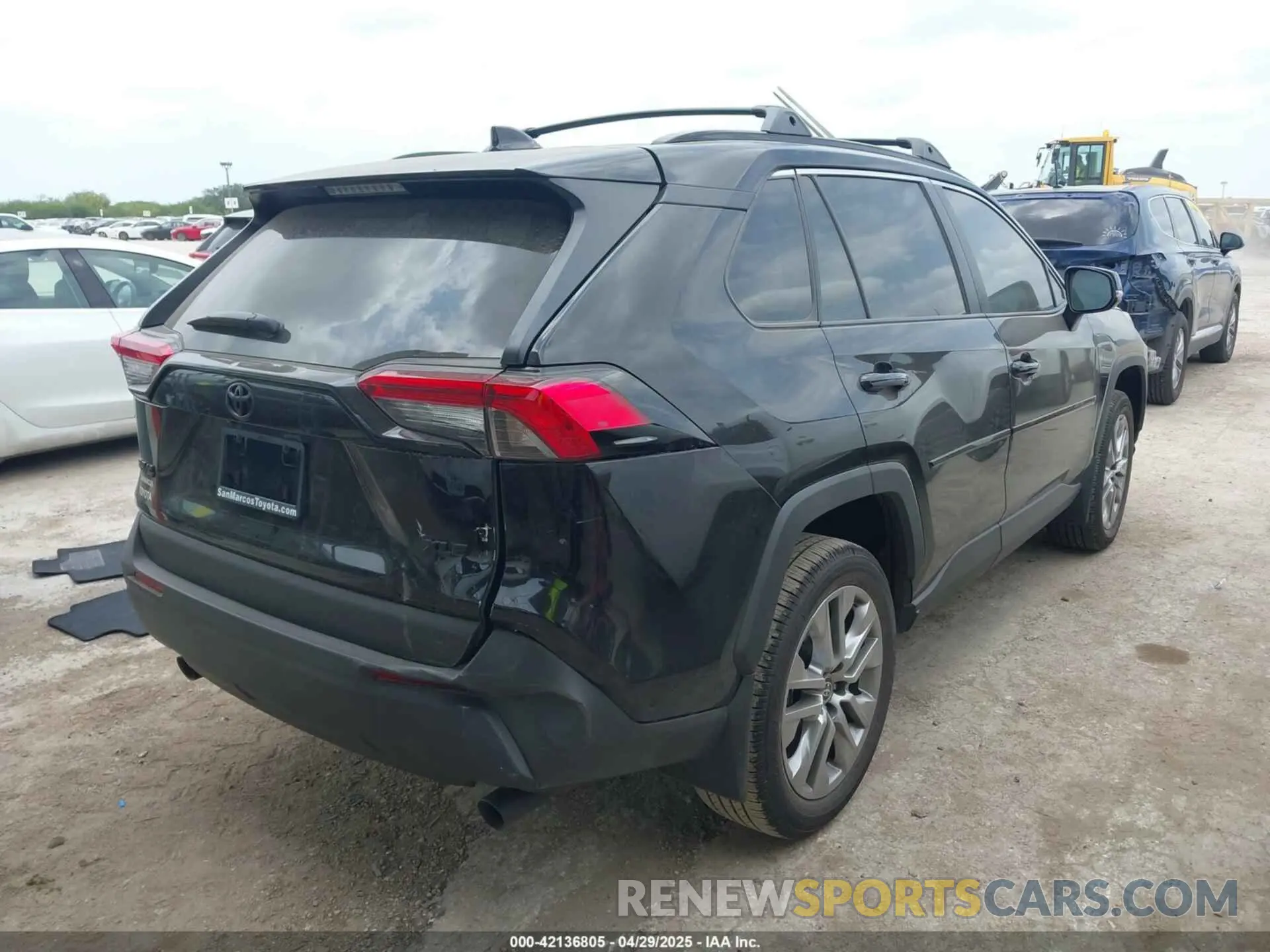 4 Photograph of a damaged car 2T3C1RFV9SC323495 TOYOTA RAV4 2025
