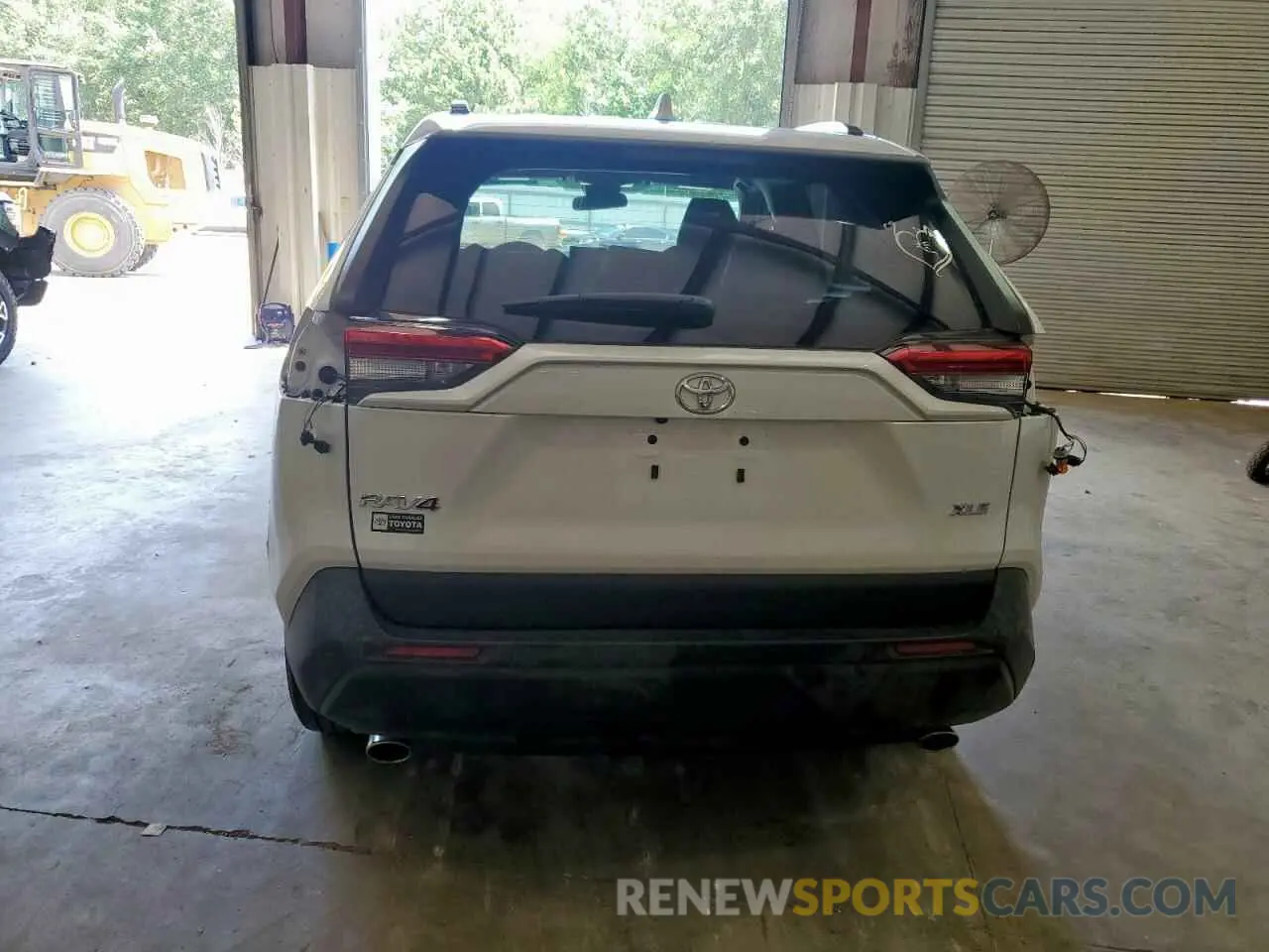 6 Photograph of a damaged car 2T3C1RFV9SW367432 TOYOTA RAV4 2025