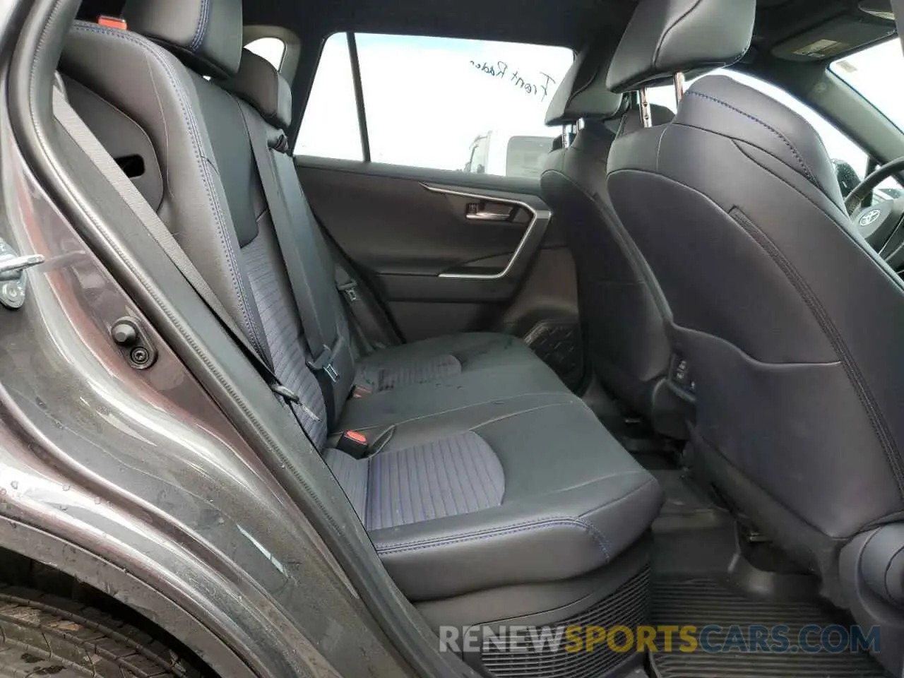 10 Photograph of a damaged car 2T3E6RFV8SW085230 TOYOTA RAV4 2025