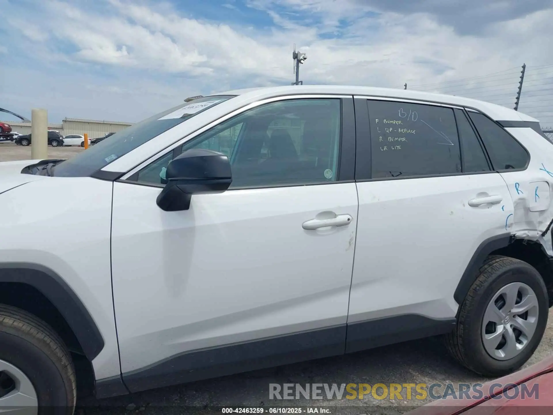 14 Photograph of a damaged car 2T3F1RFV2SW526465 TOYOTA RAV4 2025
