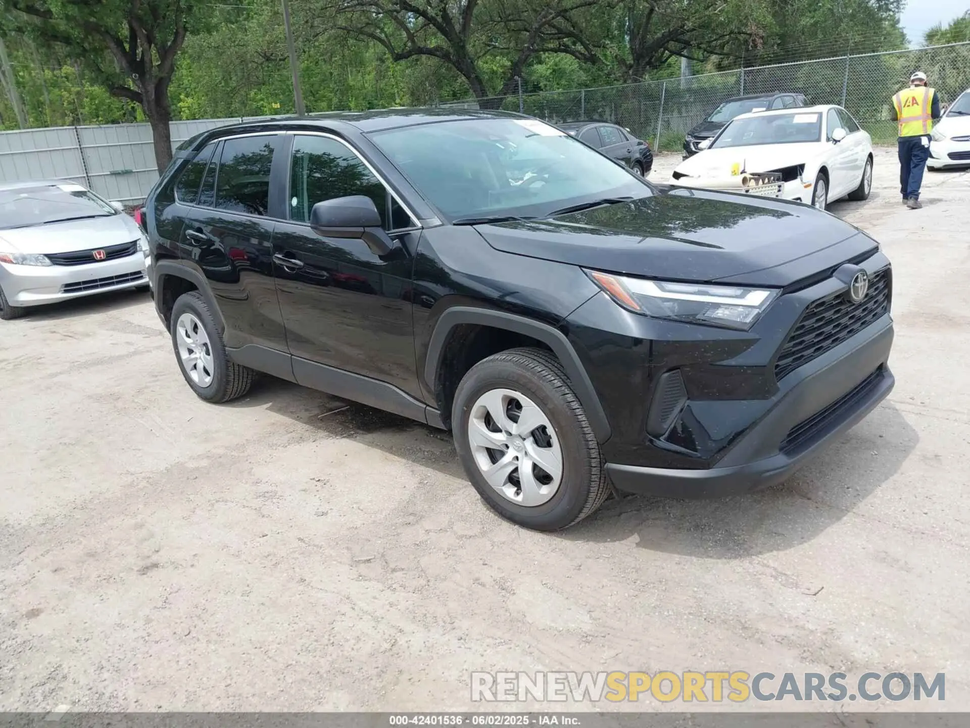 1 Photograph of a damaged car 2T3F1RFV6SC492029 TOYOTA RAV4 2025