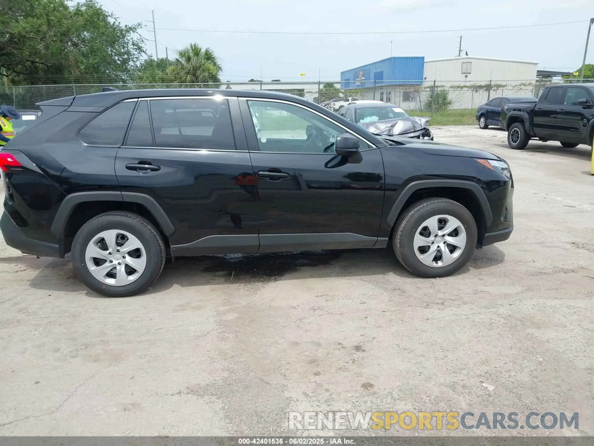 13 Photograph of a damaged car 2T3F1RFV6SC492029 TOYOTA RAV4 2025