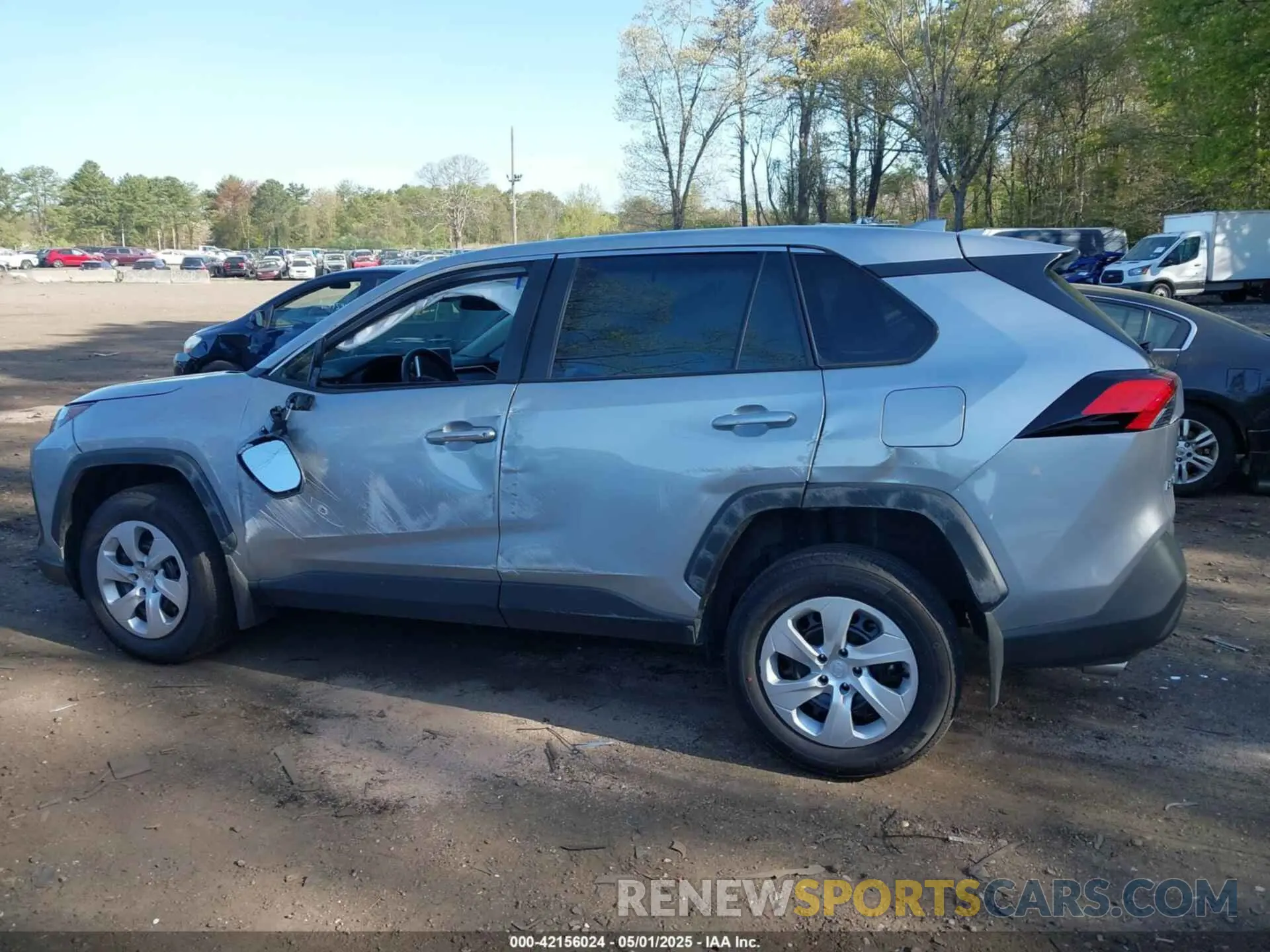 14 Photograph of a damaged car 2T3F1RFV6SW500323 TOYOTA RAV4 2025