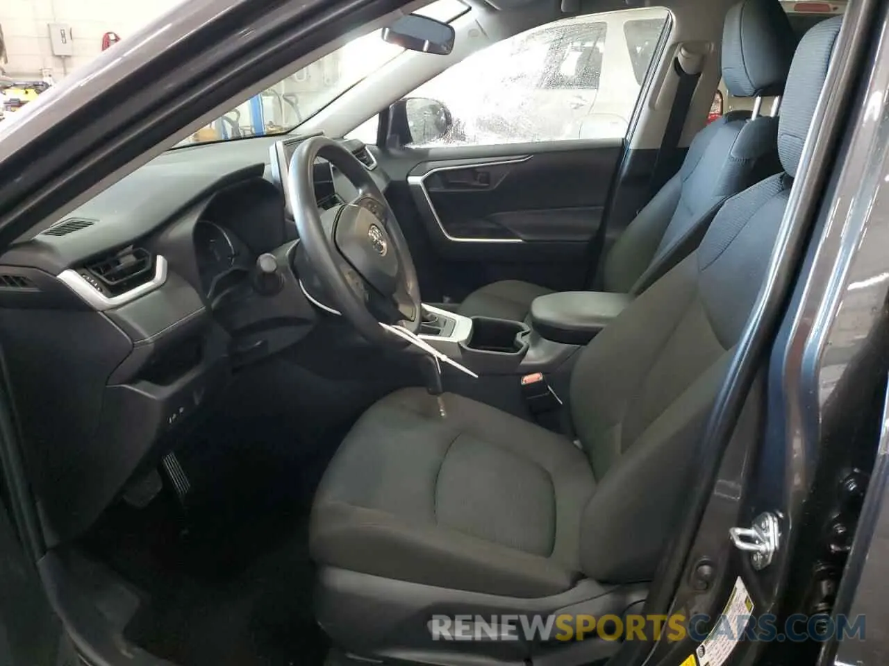 7 Photograph of a damaged car 2T3F1RFV8SW499496 TOYOTA RAV4 2025