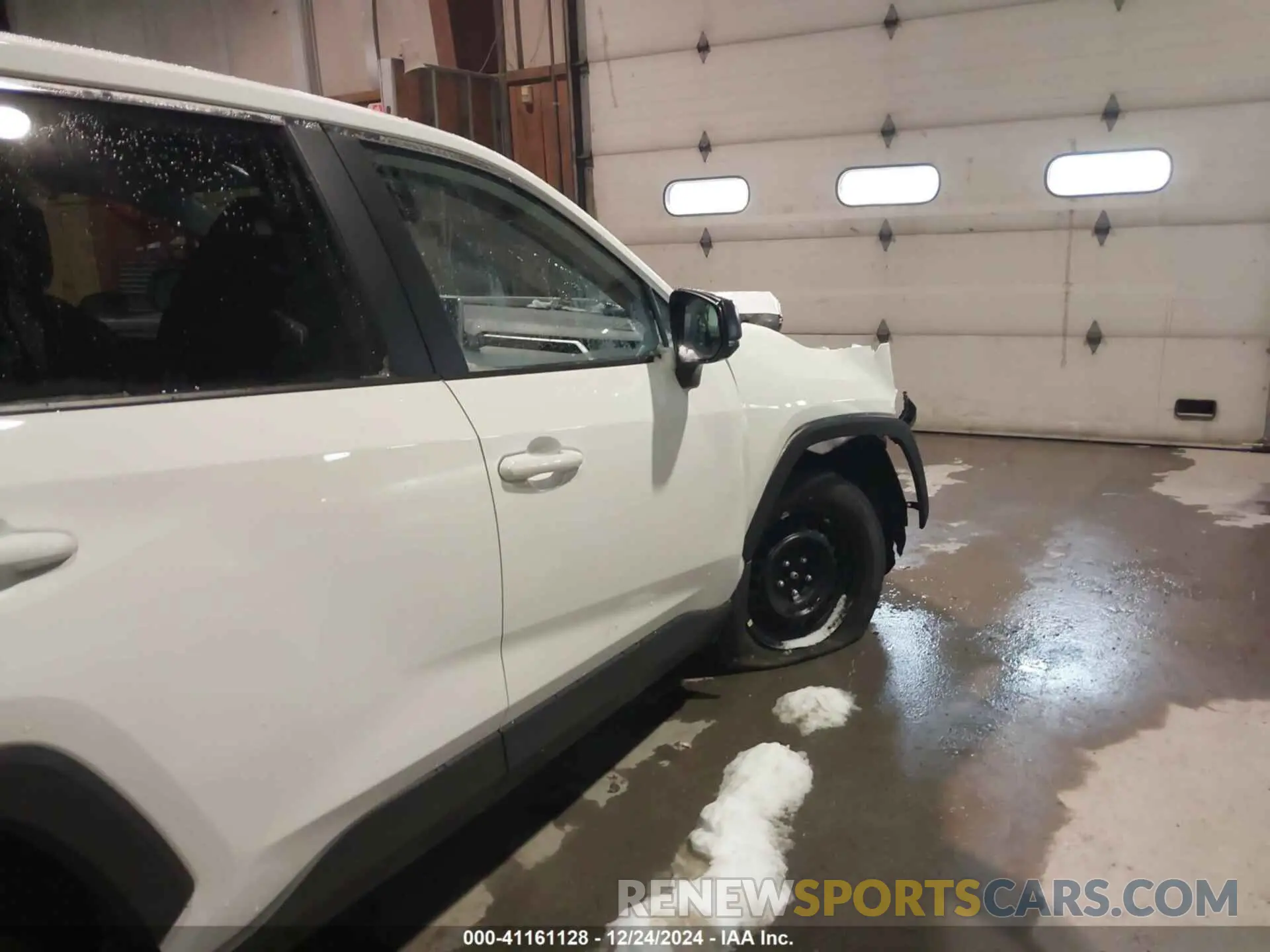 20 Photograph of a damaged car 2T3F1RFV9SC491134 TOYOTA RAV4 2025