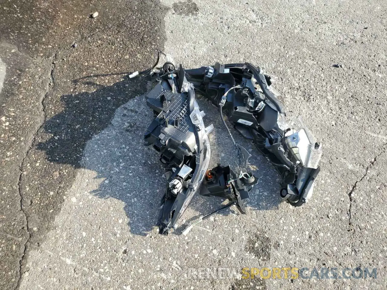 13 Photograph of a damaged car 2T3F1RFVXSW498737 TOYOTA RAV4 2025