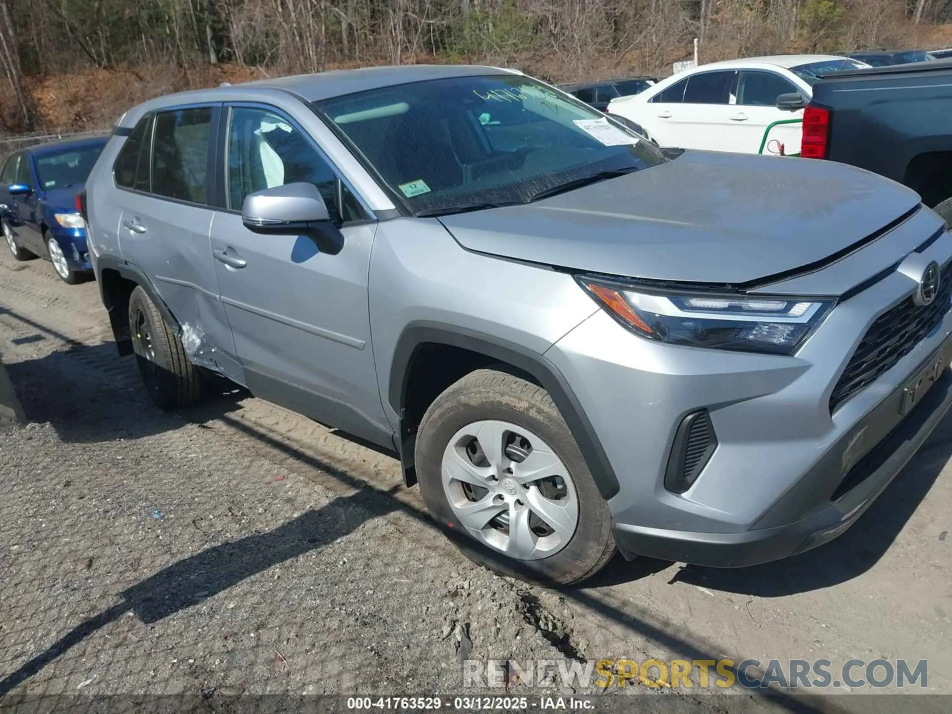 1 Photograph of a damaged car 2T3G1RFV4SW497197 TOYOTA RAV4 2025